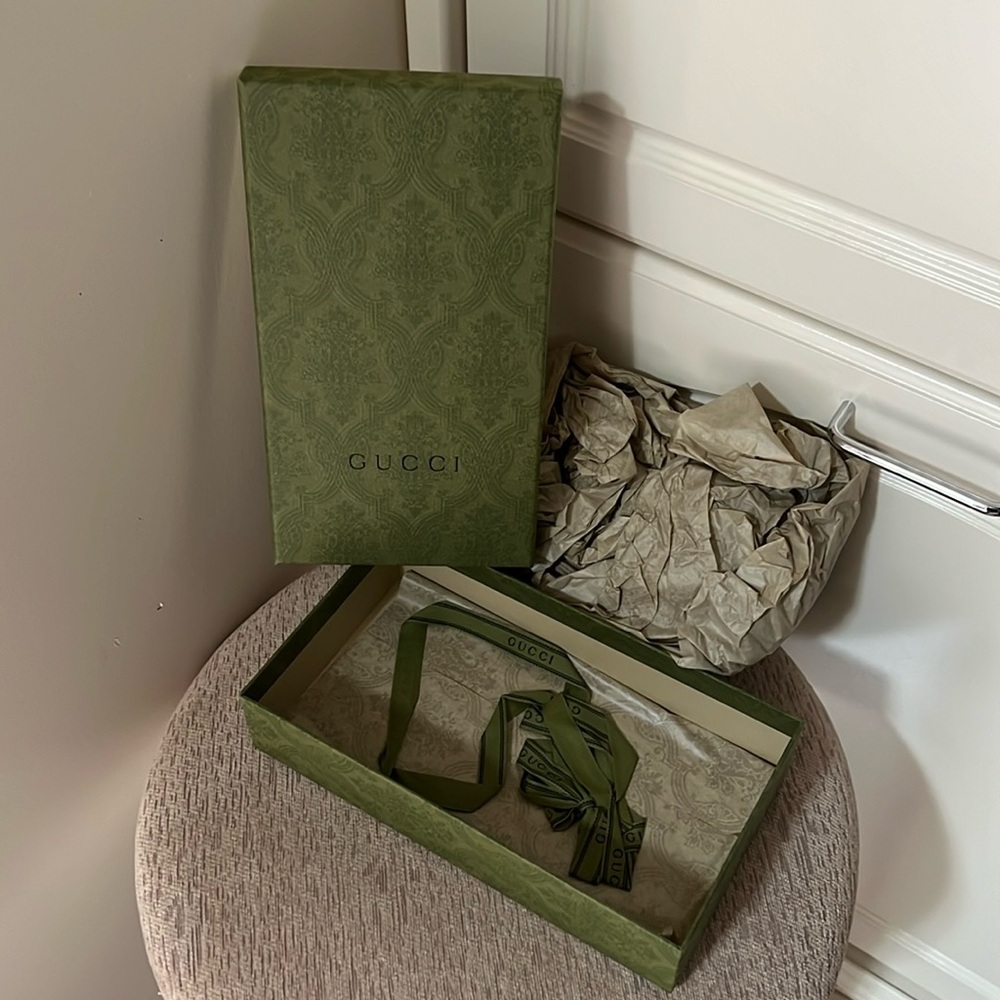 Gucci gift box